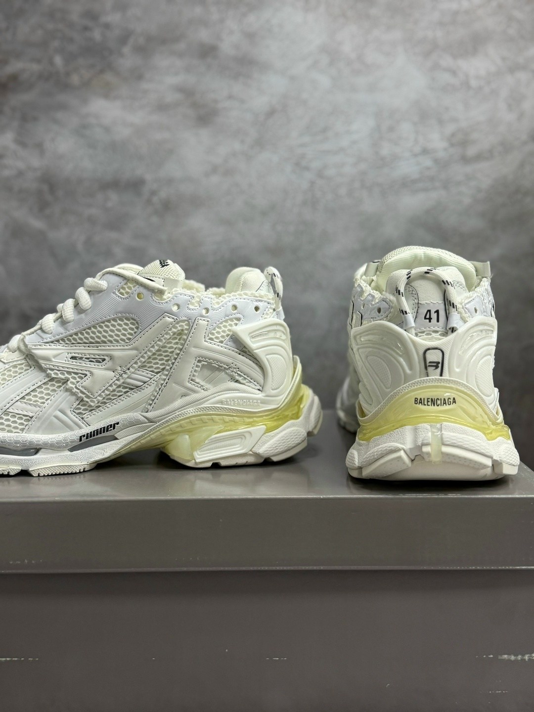 кроссовки balenciaga,кроссовки женские balenciaga,кроссовки balenciaga runner sneaker белый,balenciaga runner sneaker 'white',кроссовки balenciaga runner