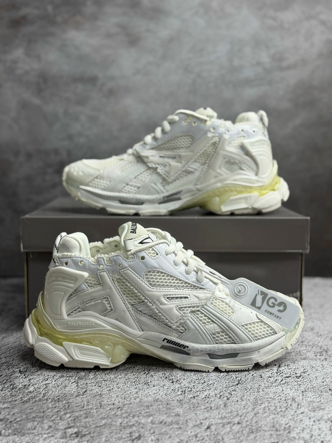 кроссовки balenciaga,кроссовки женские balenciaga,кроссовки balenciaga runner sneaker белый,balenciaga runner sneaker 'white',кроссовки balenciaga runner