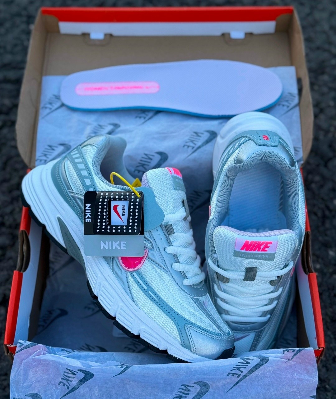кроссовки,кроссовки повседневные,кроссовки nike,женские кроссовки,спортивные кроссовки