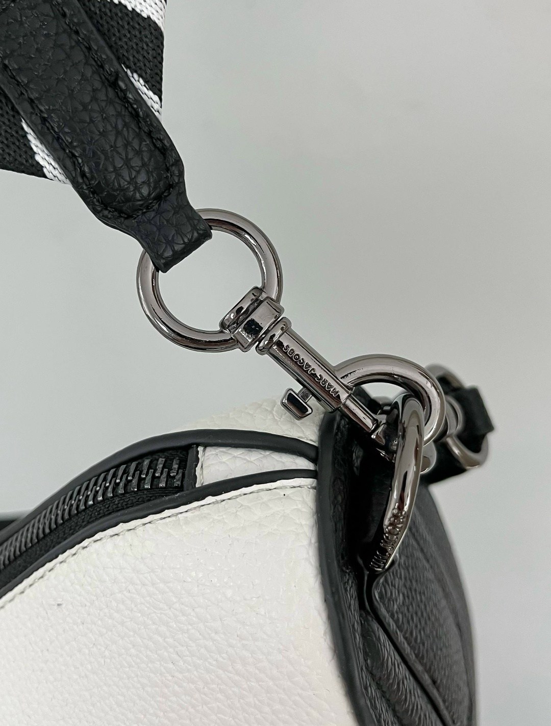 marc jacobs сумка женская,сумка-хобо через плечо marc jacobs,marc jacobs сумка,сумка marc jacobs оригинал,marc jacobs сумки через плечо
