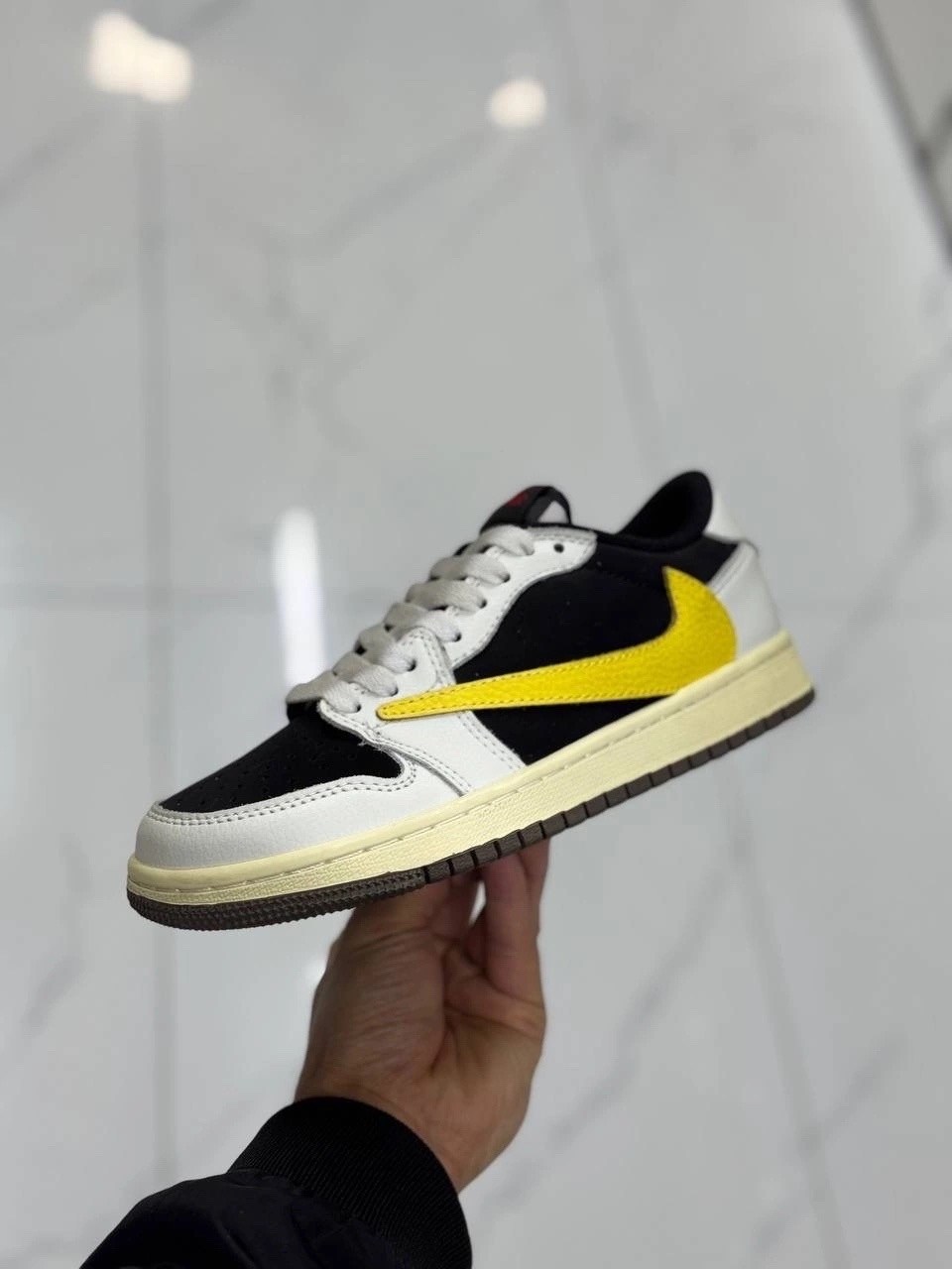 кроссовки nike air jordan 1 x travis scott low,nike air jordan 1 low travis scott,кроссовки nike air jordan 1 low travis scott,travis scott x nike air jordan 1 low,кроссовки nike air jordan 1 low trav