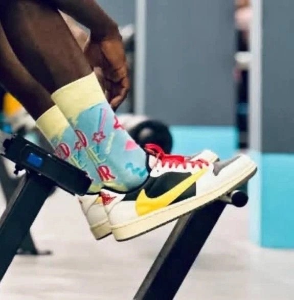кроссовки nike air jordan 1 x travis scott low,nike air jordan 1 low travis scott,кроссовки nike air jordan 1 low travis scott,travis scott x nike air jordan 1 low,кроссовки nike air jordan 1 low trav