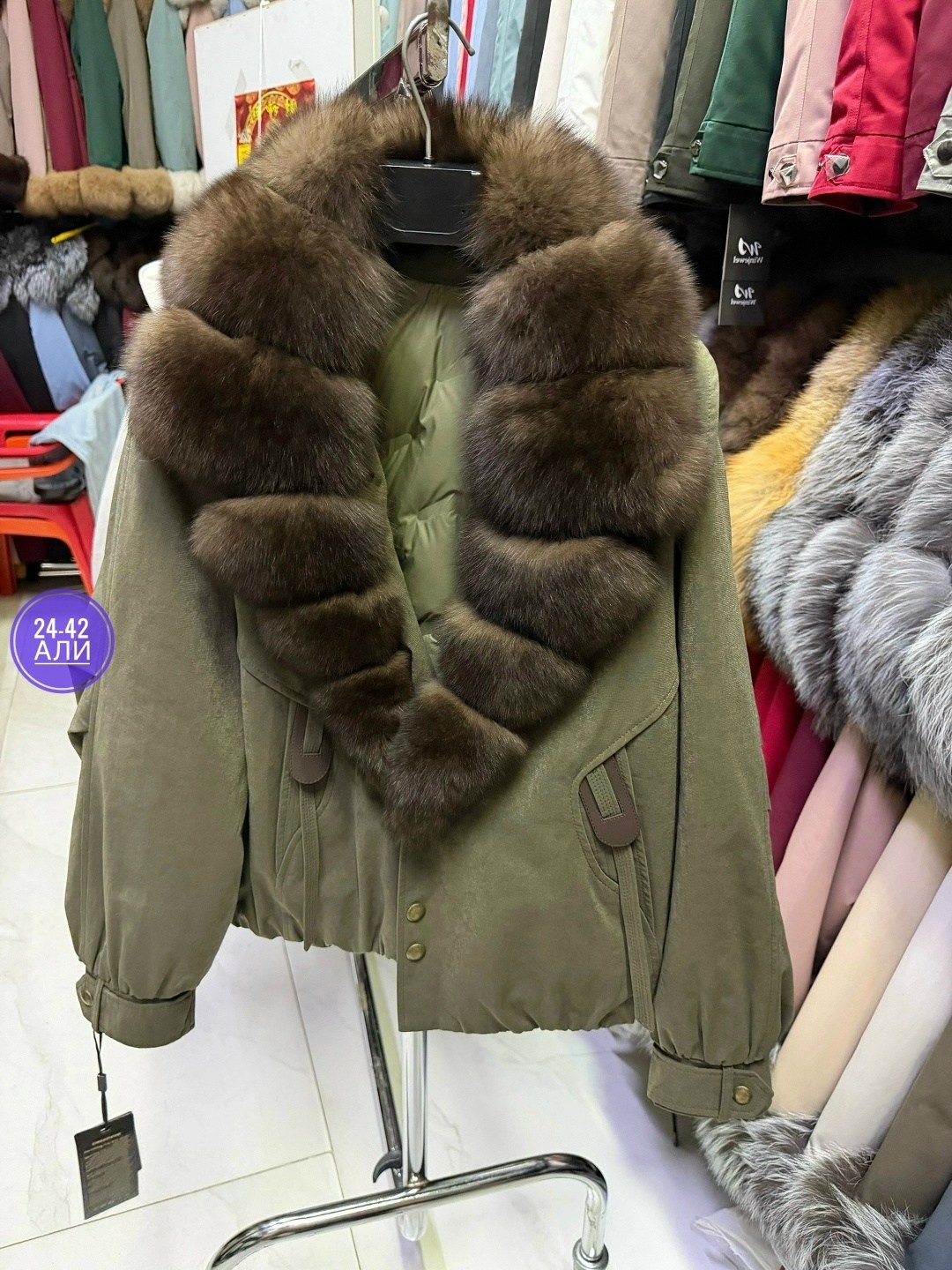 парка женская с натуральным мехом,парка с натуральным мехом,парка с мехом,меховая куртка,меховая парка