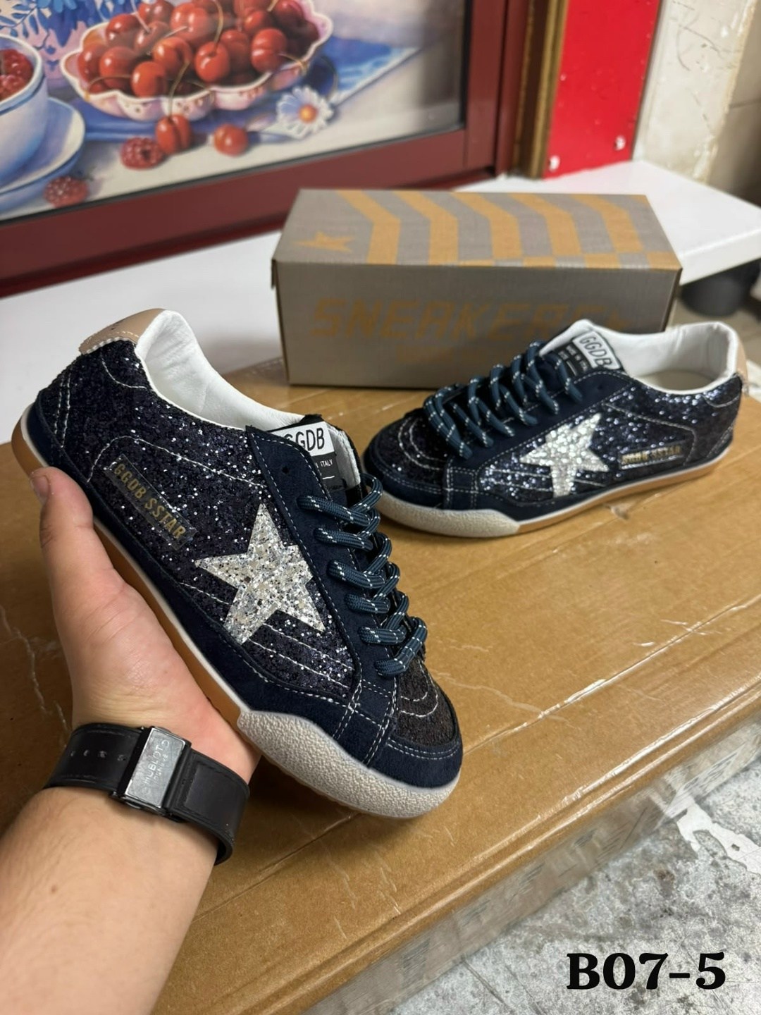 ,golden goose кроссовки,замшевые кроссовки,женские кроссовки,брендовая