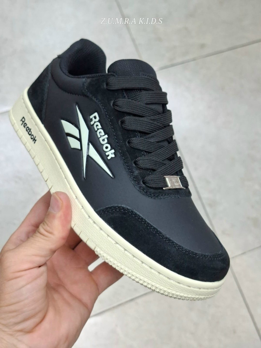 кроссовки мужские adidas,кроссовки adidas,зимние кроссовки adidas в28054,кроссовки мужские зимние адидас,