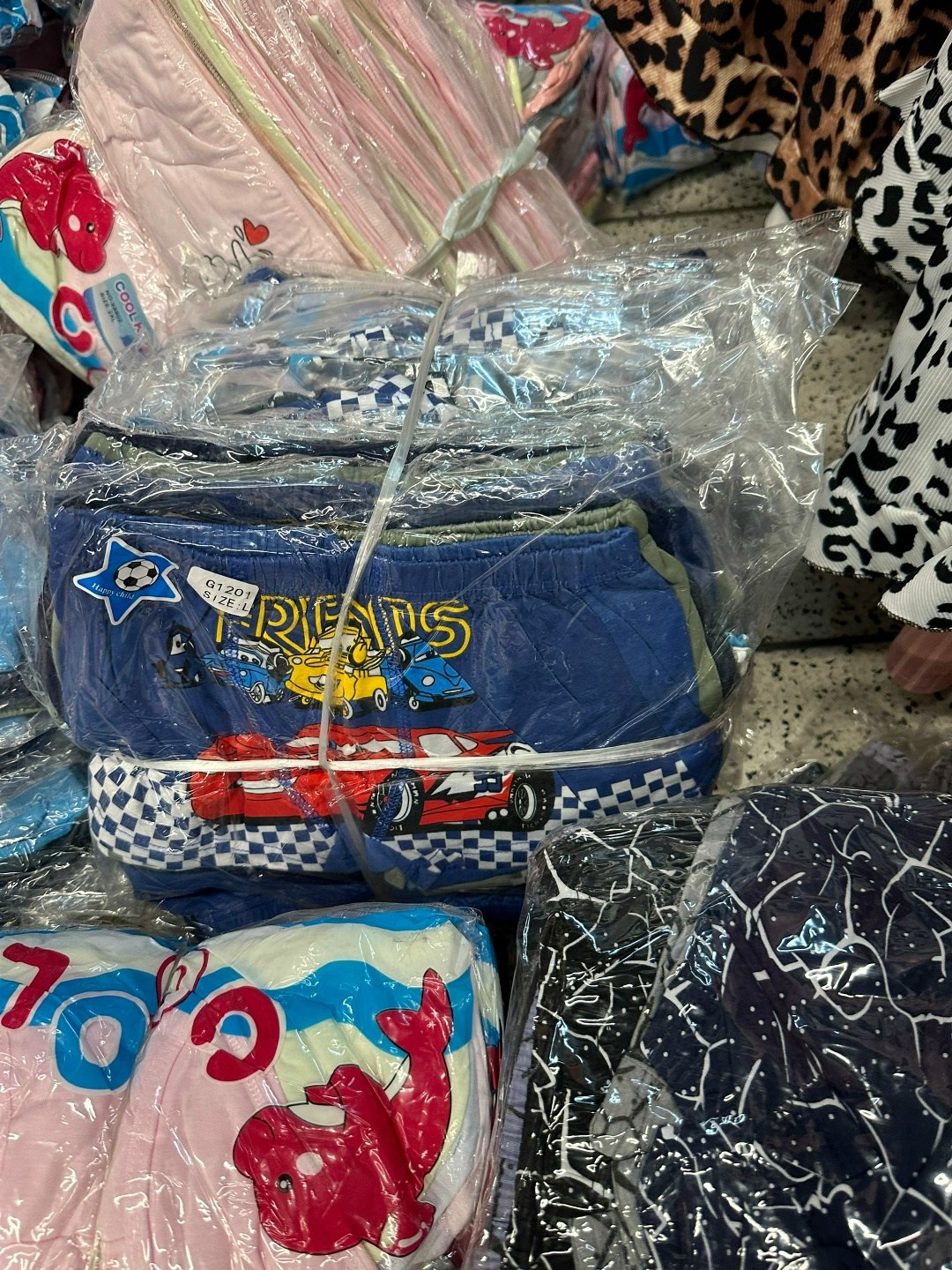 нижнее белье для мальчика,трусы для мальчика,рюкзаки школьные,одежда для мальчика,рюкзаки и сумки