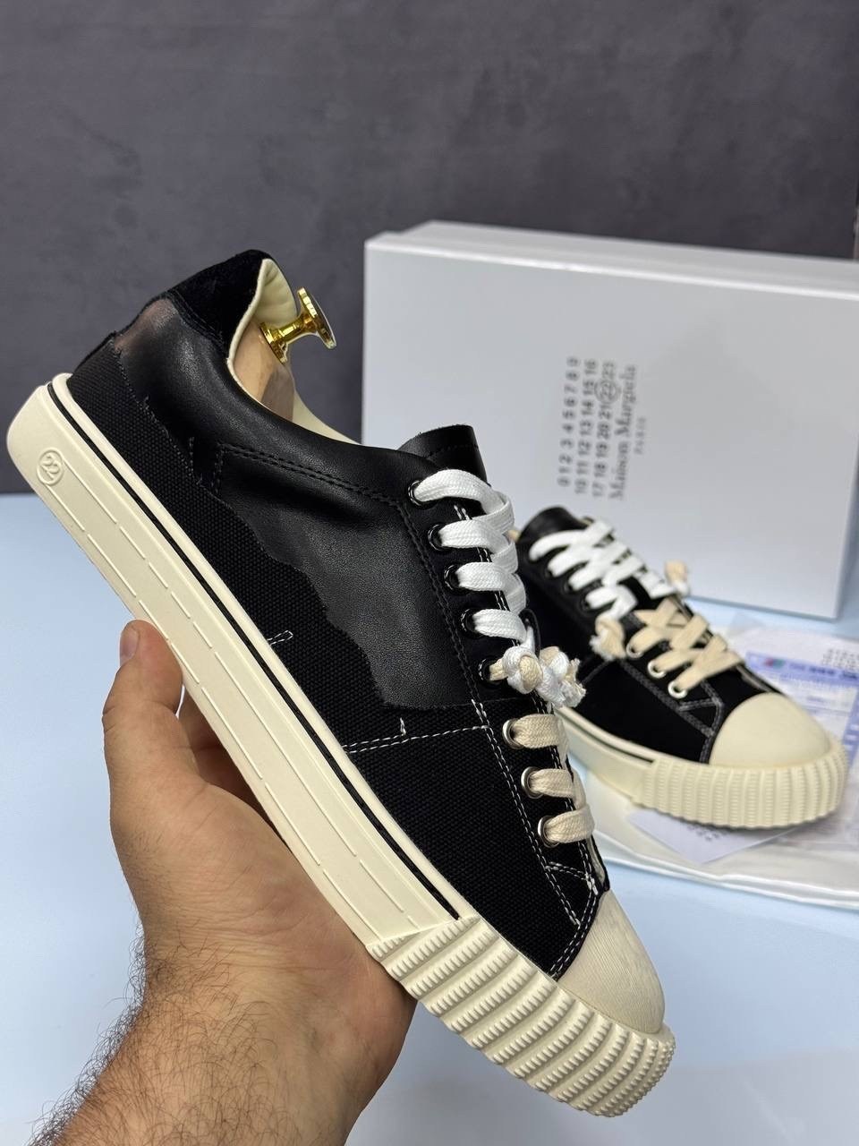 кеды new evolution с низким берцем maison margiela черный,кеды maison margiela evolution,,кроссовки низкие maison margiela evolution черный,maison margiela кеды