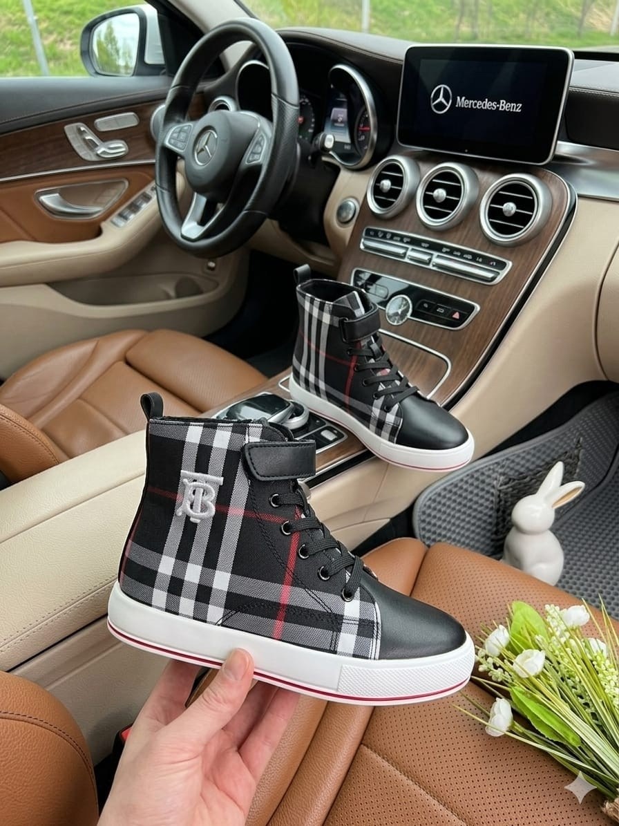 салон мерседес е класс,mercedes benz e class w213,mercedes benz e class w 213,mercedes benz e класс 200,BMW Z4 II (E89)