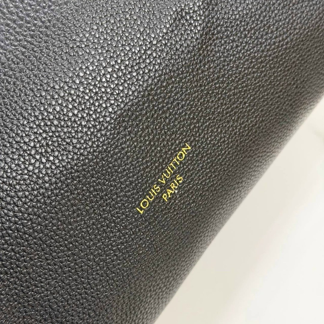 louis vuitton женская сумка,louis vuitton сумка,louis vuitton сумка на плечо,сумка луи виттон полумесяц,louis vuitton сумка полумесяц на плечо