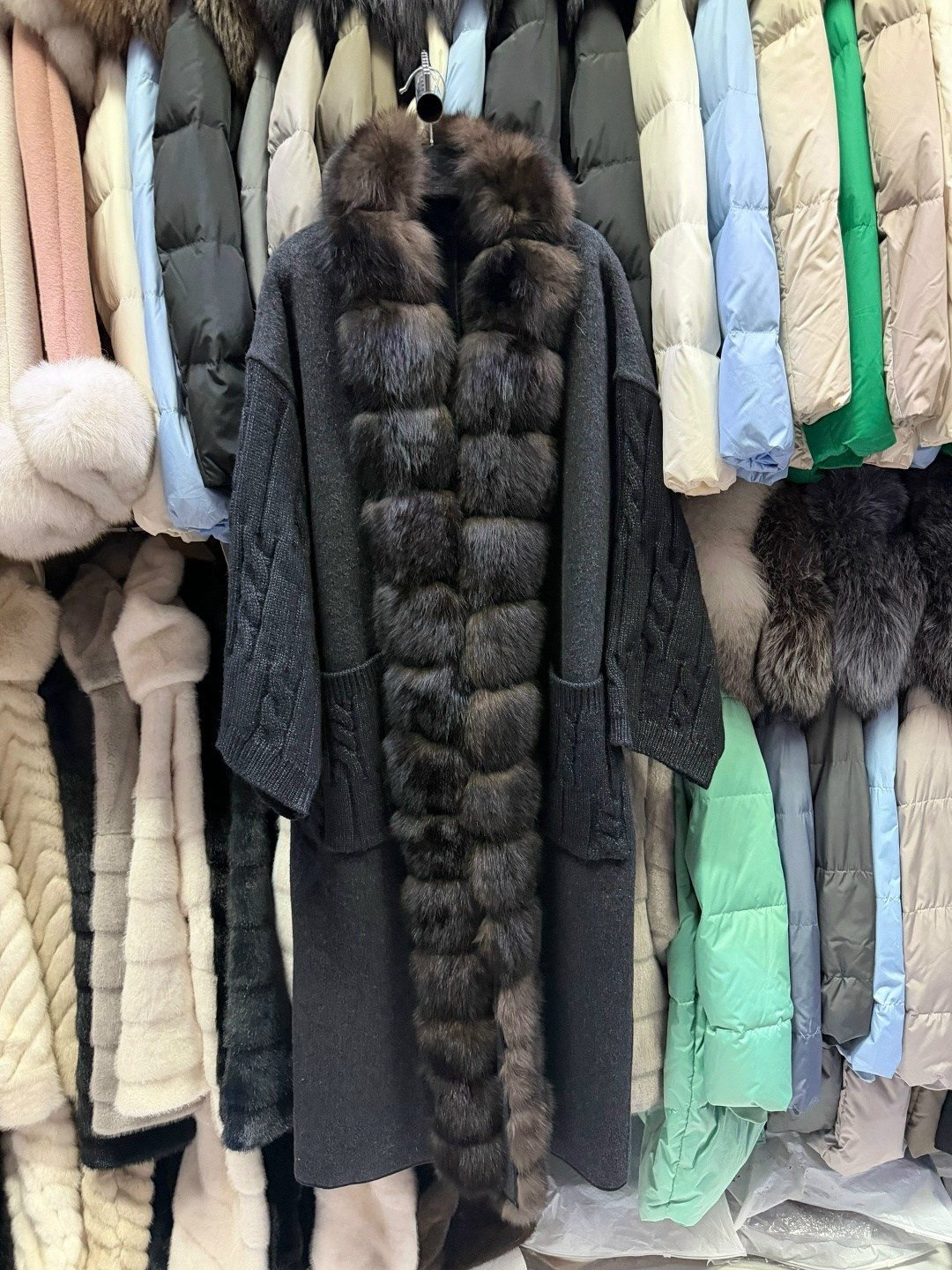 кардиган с мехом финского песца yana kraft brand,кардиган с мехом песца,кардиган с мехом финского песца,кардиган с мехом,пальто женское с натуральным мехом