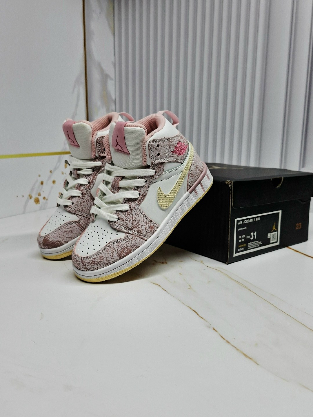 кроссовки женские nike air jordan 1,кроссовки nike air jordan 1,кроссовки jordan 1,женские кроссовки nike,кроссовки