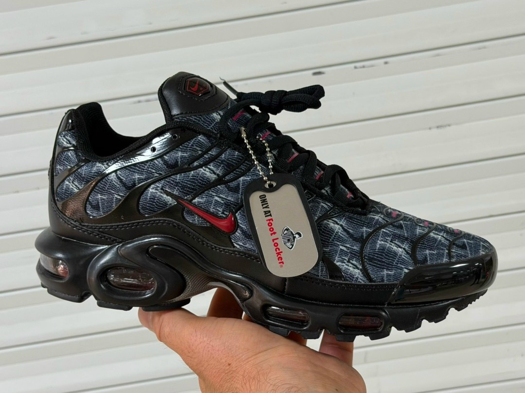 спортивные кроссовки унисекс nike air max plus tn черные,nike air max plus tn,кроссовки nike air max plus tn,спортивные кроссовки унисекс nike air max plus tn черные 41 eu,nike air max plus
