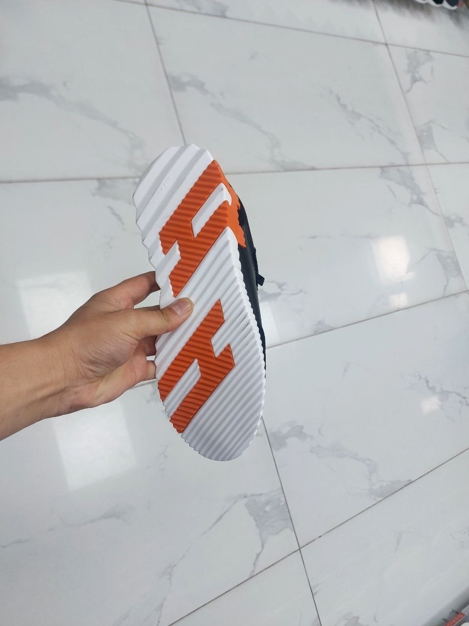 мужские кроссовки hermes,кроссовки hermes,,кроссовки брендовые,спортивная
