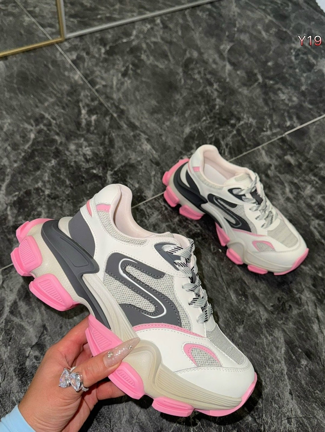 женские кроссовки balenciaga,кроссовки balenciaga,кроссовки женские balenciaga elkami 209366244,женские кроссовки balenciaga 3xl серебристые с розовым,кроссовки женские