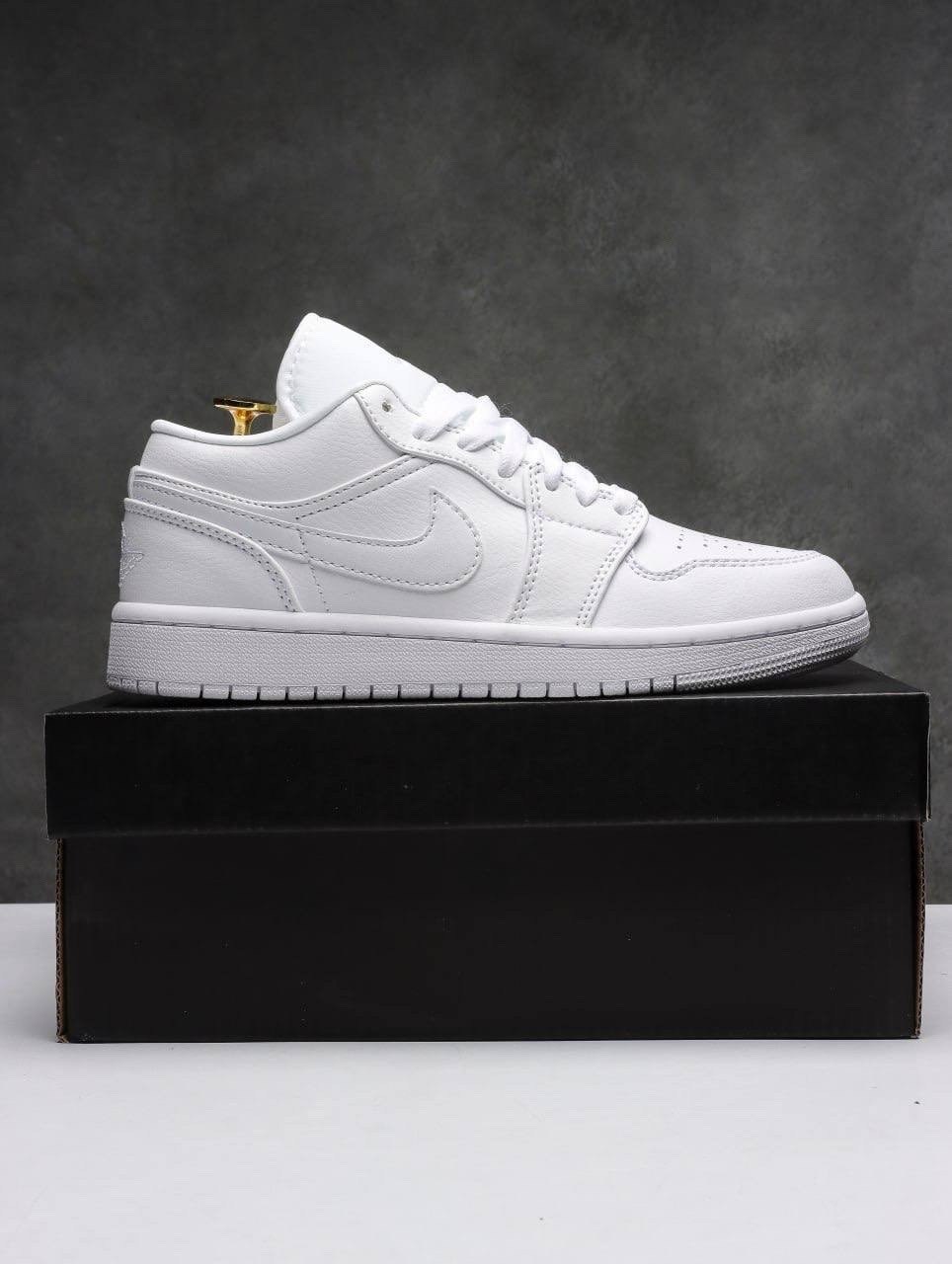 air jordan 1 low triple white,кроссовки air jordan 1 low triple white,кроссовки nike air jordan 1 low,nike air jordan 1 low white,nike air jordan 1 low