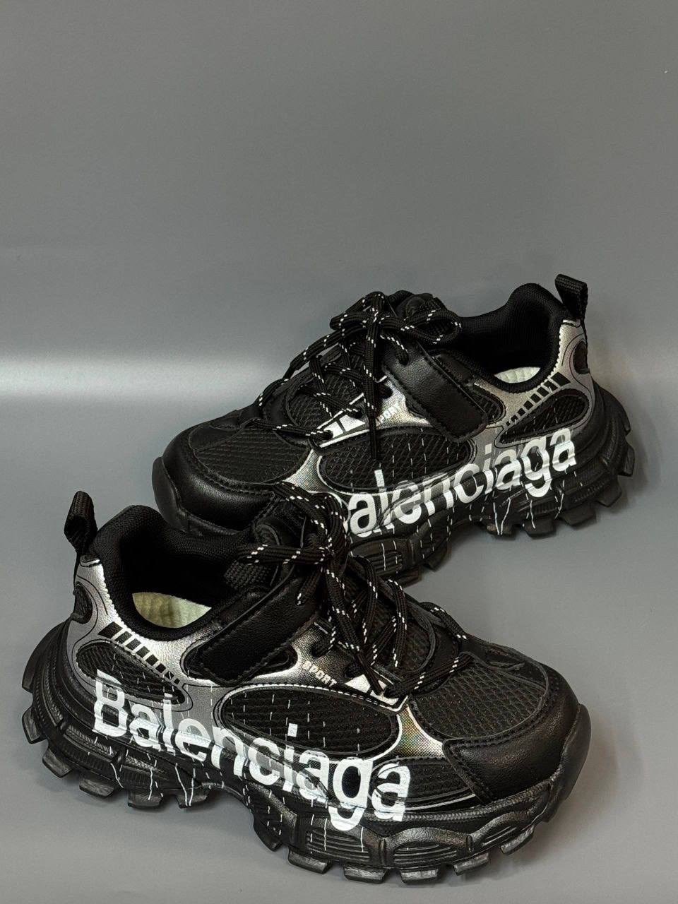 кроссовки баленсиага женские оригинал,кроссовки balenciaga женские,кроссовки balenciaga,кроссовки balenciaga на шнуровке,кроссовки баленсиага женские