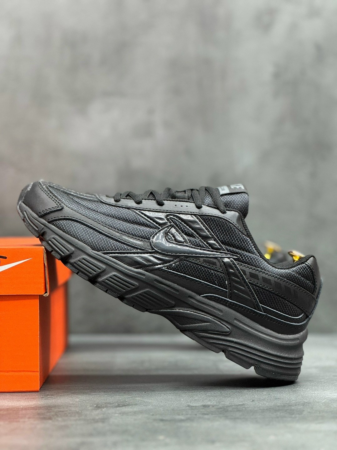 кроссовки nike initiator,кроссовки мужские nike,кроссовки nike,кроссовки nike initiator цвет черный,кроссовки
