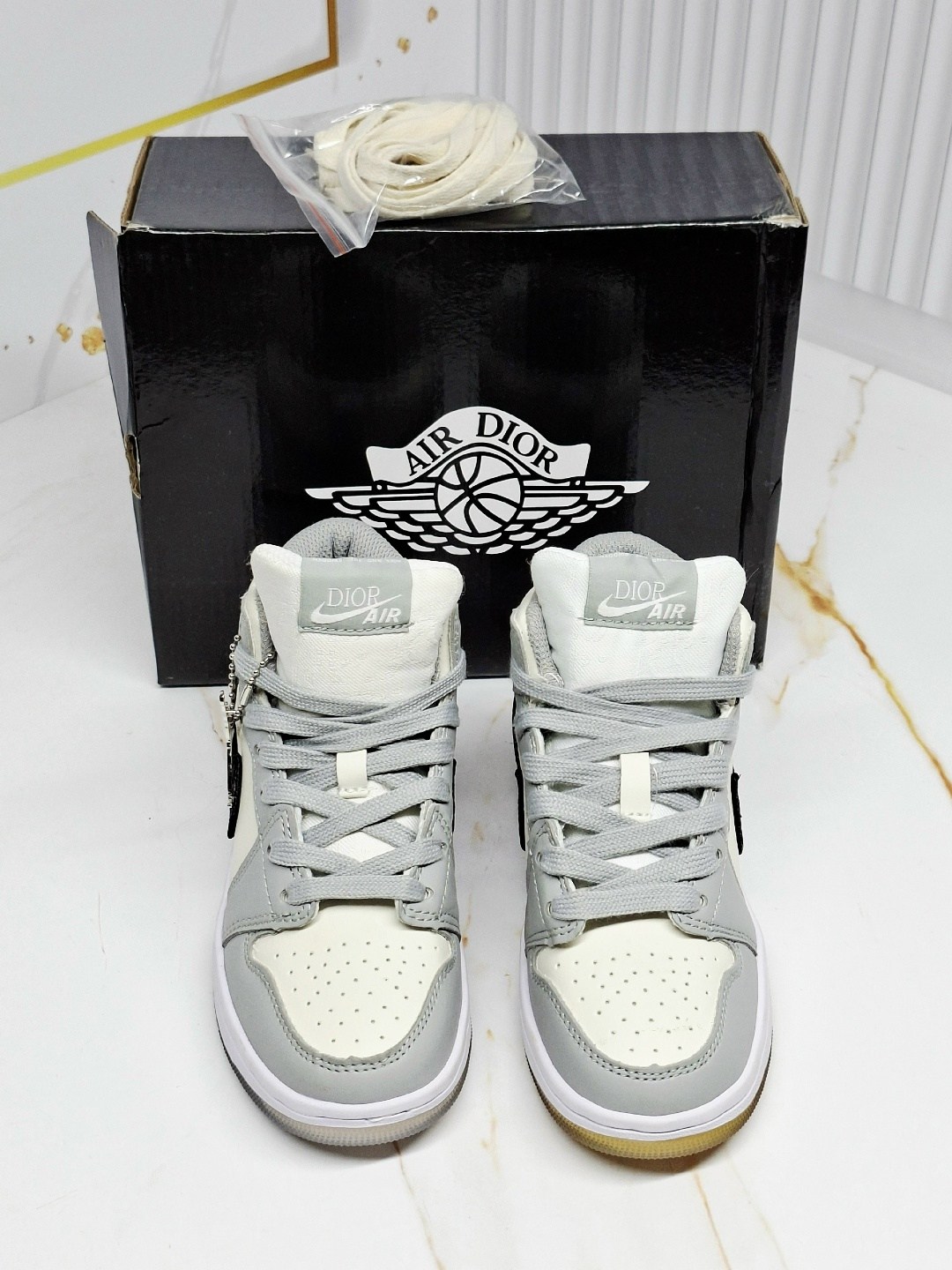 кроссовки nike air jordan retro 1 high dior,кроссовки,кеды найк диор,dior кроссовки,кроссовки nike air jordan 1