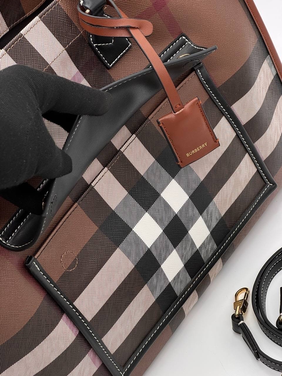 сумка тоут burberry,burberry сумка,сумка женская burberry,burberry tote bag,burberry клетчатая сумка среднего размера коричневый