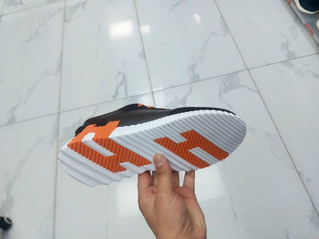 кроссовки,кроссовки hermes,кроссовки для мужчин,кроссовка мужской,спортивная