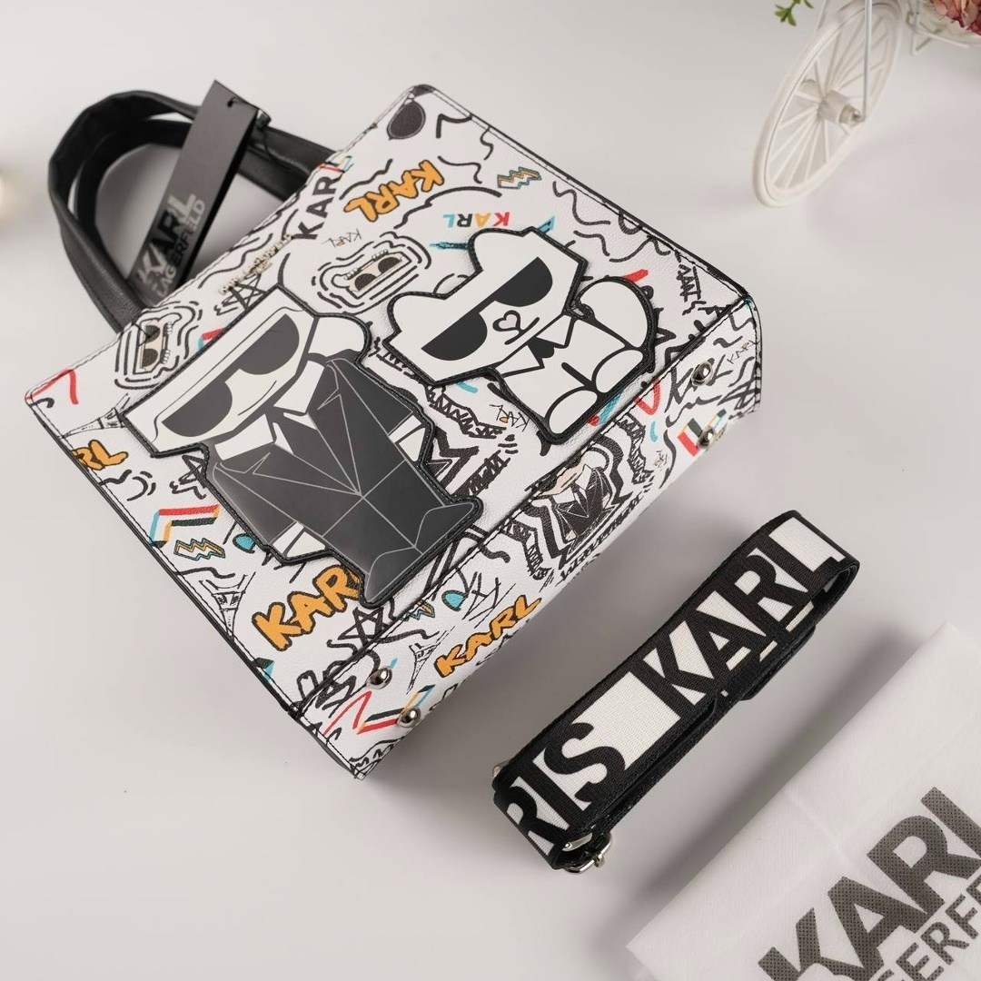сумка karl lagerfeld,карл лагерфельд сумка,женская сумка с принтом,сумка карл лагерфельд париж,сумка шоппер с декором karl lagerfeld