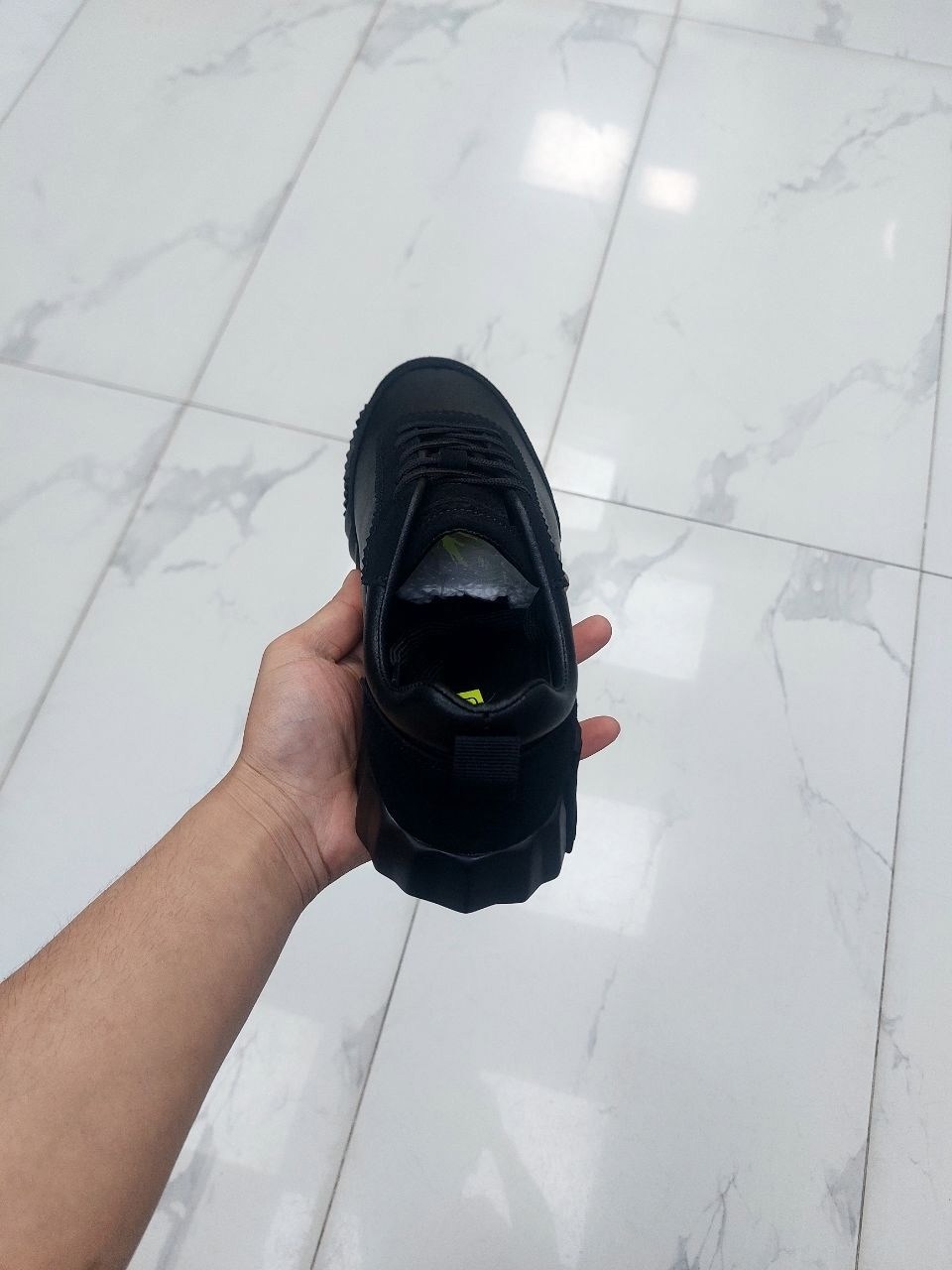 шлепки adidas yeezy slide,,шлепанцы adidas yeezy slide,adidas yeezy slide,нескользящая подошва