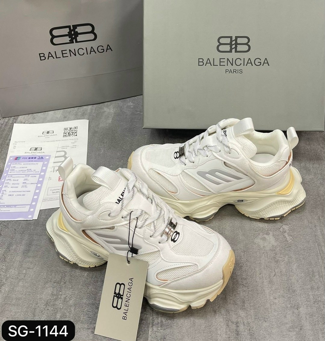 кроссовки balenciaga женские,кроссовки balenciaga,кроссовки balenciaga женские balenciaga цвет белый,кроссовки легкие универсальные balenciaga,balenciaga кроссовки track balenciaga цвет белый