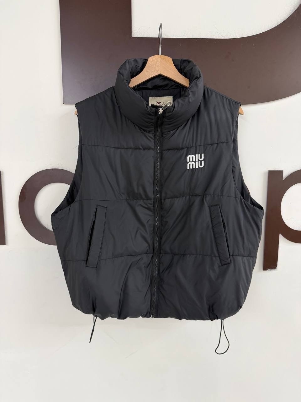 жилет miu miu,жилет miu,жилетки,жилетка женская,жилет теплый