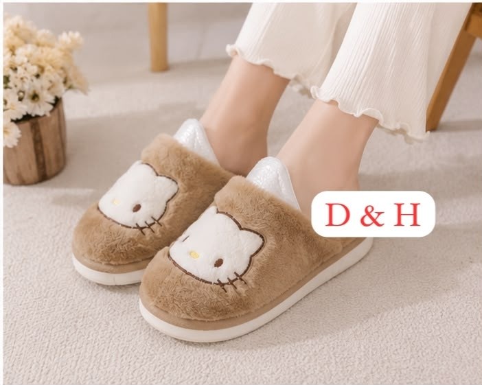 тапочки хелло китти,тапки хелло китти,тапочки домашние "hello kitty",тапочки hello kitty,тапочки sanrio