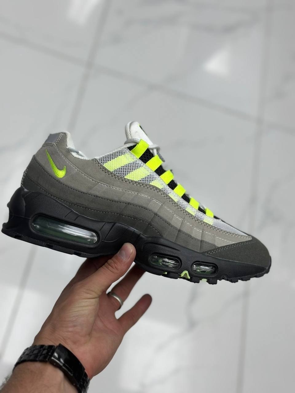 nike air max 95,nike air max 95 og,nike air max 95 neon,nike air max 95 og neon 2026,air max 95