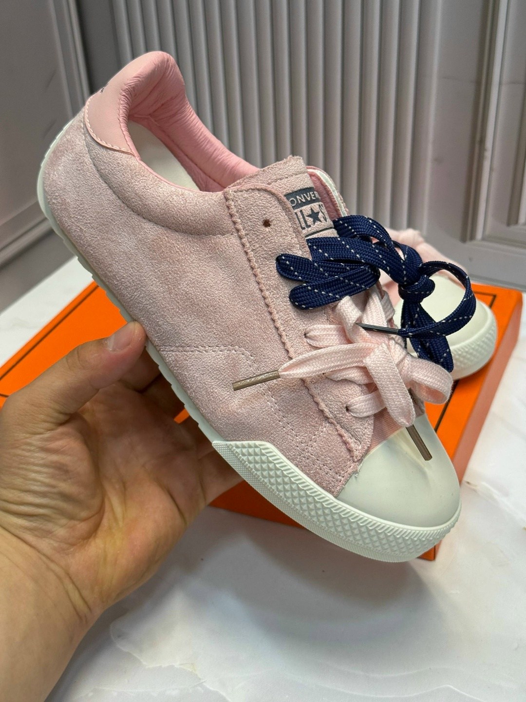 ,кроссовки hermes,кеды hermes,кроссовки женскиe,женские кеды