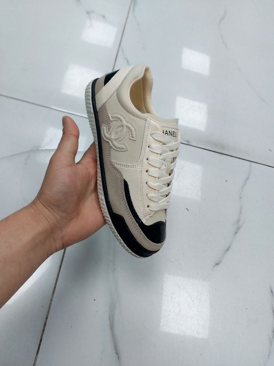 ,gucci кроссовки,кроссовки chanel,серебряные кроссовки,брендовая