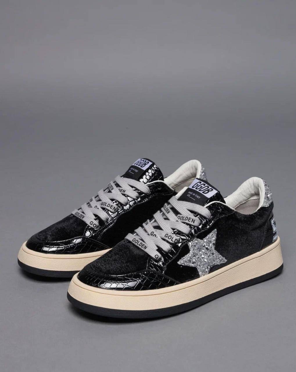 кроссовки golden goose с пайетками на платформе,,голден гус кеды черные,кроссовки golden goose,кроссовки golden goose из натуральной кожи с камнями