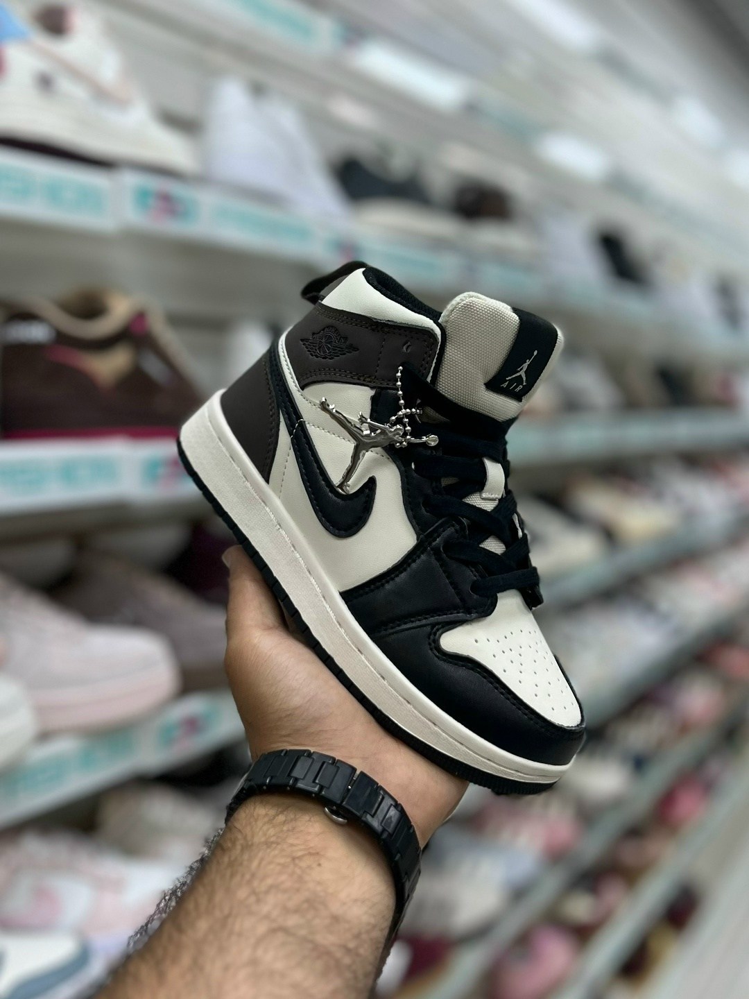 кроссовки nike air jordan 1,детские кроссовки nike air jordan,кроссовки nike air jordan 1 mid,кроссовки,кроссовки женские nike air jordan 1