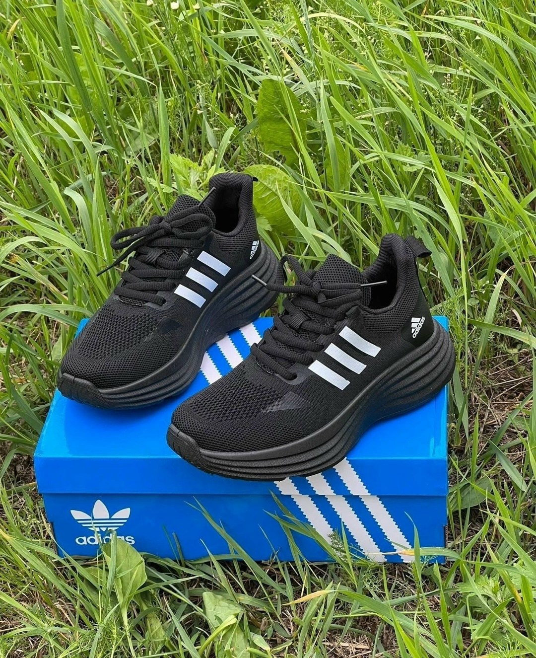 ,женские кроссовки,кроссовки adidas, женская,кроссовка
