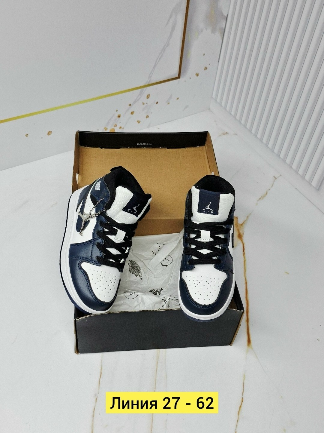 кроссовки,кроссовки nike air jordan 1 mid,кроссовки nike air jordan 1,кроссовки мальчику,мужская  кроссовки