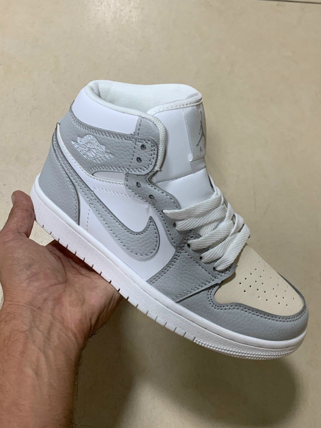 женские кроссовки nike air jordan 1 mid,nike air jordan 1 mid,кроссовки nike air jordan 1 retro high,nike air jordan 1 mid grey camo,кроссовки женские nike air jordan 1
