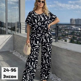 Костюм