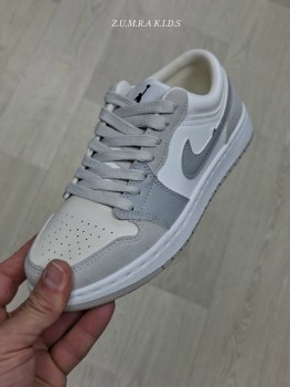 Кроссовки
