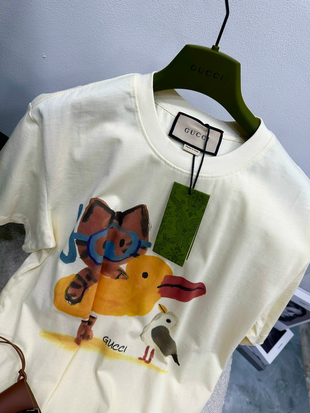 gucci футболка,летние футболки,футболки дизайн,футболка стильная,футболка
