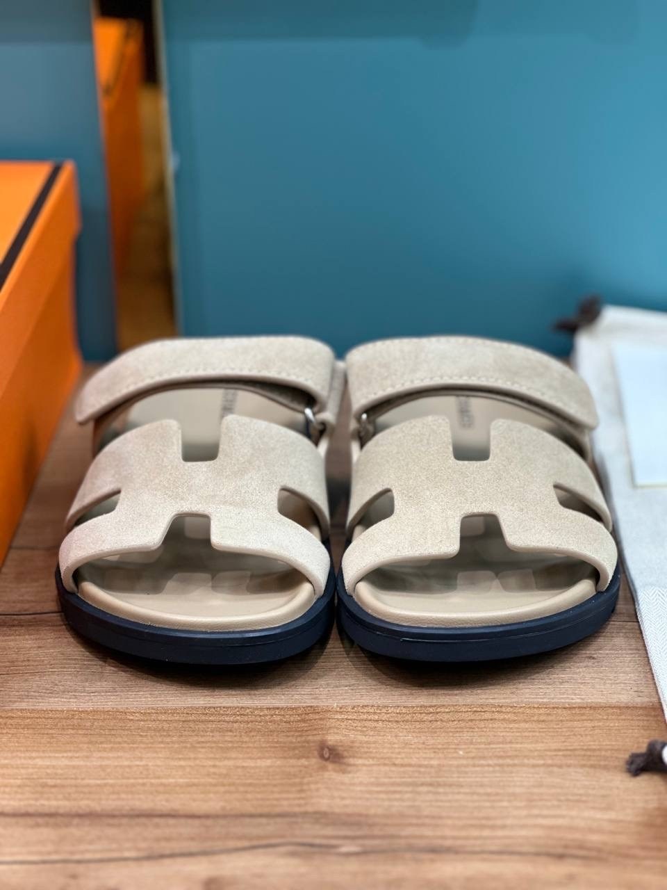 шлепки hermes женские,шлепанцы hermes,замшевые шлепанцы hermes,шлепки hermes,шлепки эрмес