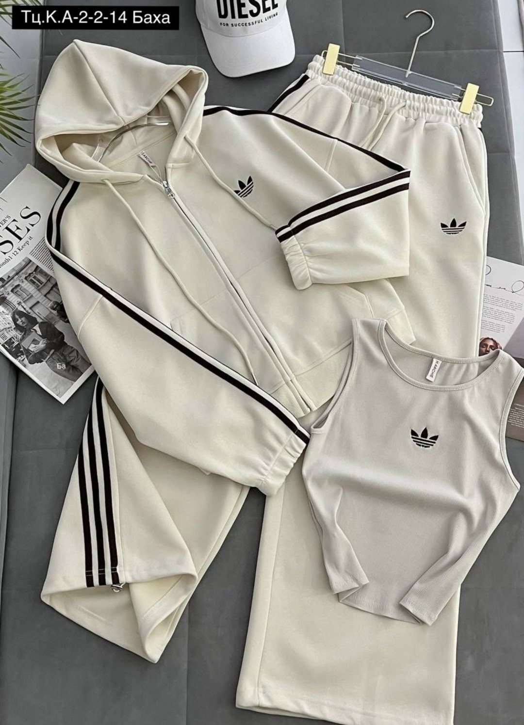 костюм спортивный adidas,спортивные костюмы женские,женский спортивный костюм adidas,комплект одежды adidas sportswear,спортивные костюм