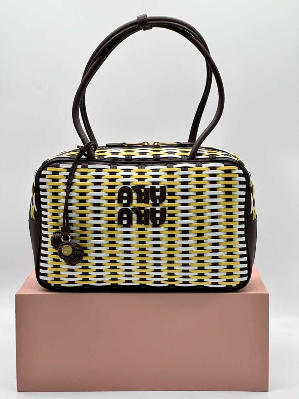 сумка женская miu miu,сумка miu miu,сумка,дорожные сумки,плетеная сумка