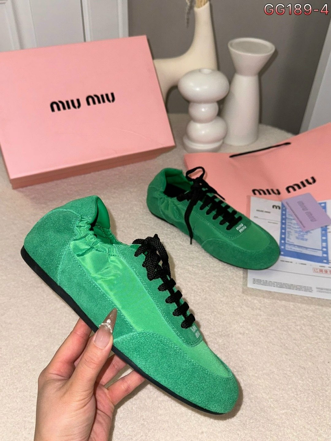 ,кроссовки miu miu,спортивная ,кроссовки prada,обуви