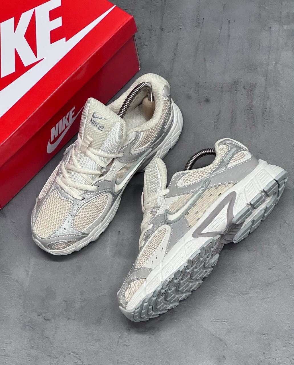 кроссовки nike,кроссовки nike v 5 rnr,женские кроссовки nike,кроссовки v5 rnr nike,кроссовки