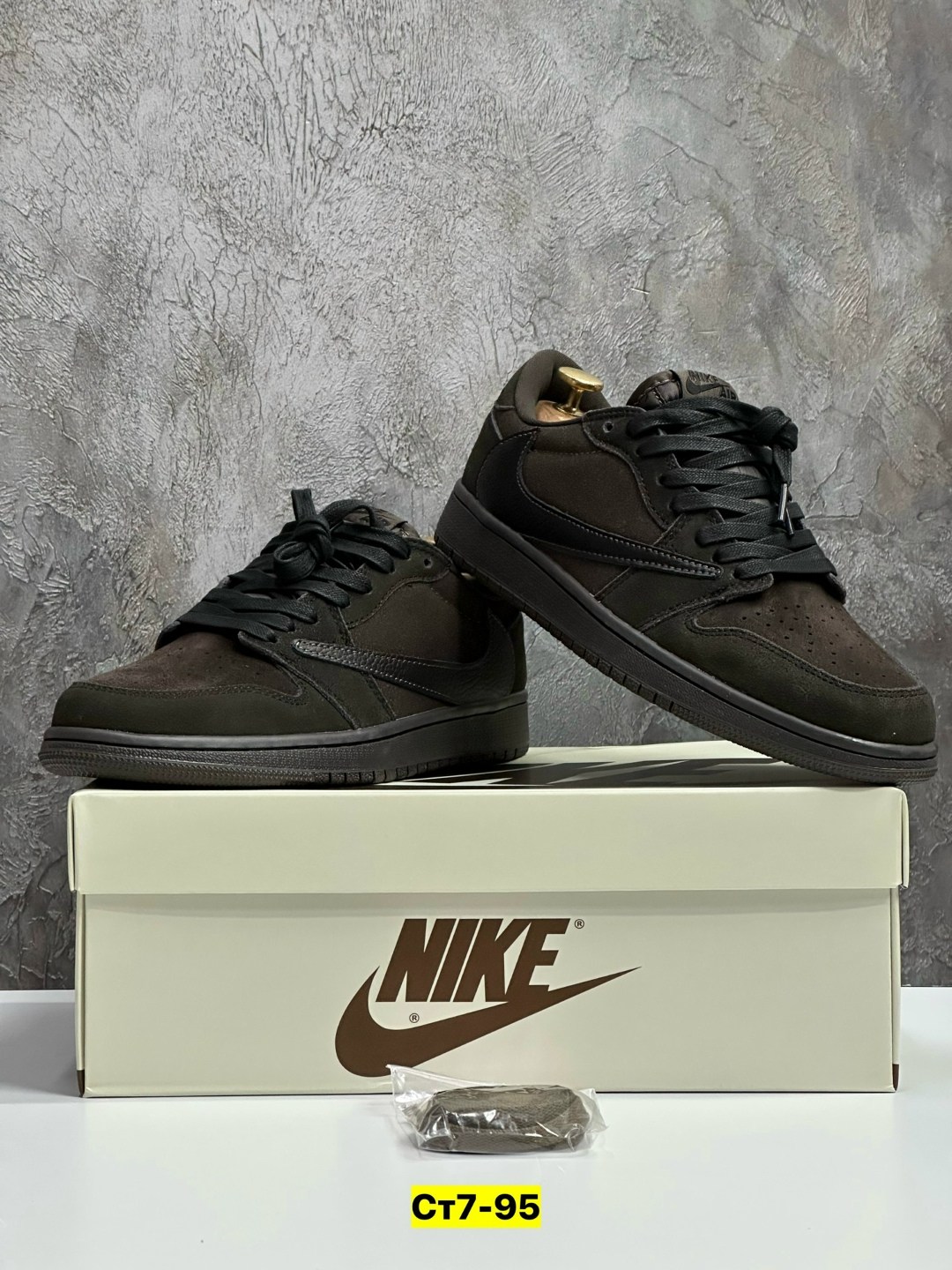 кроссовки nike air jordan 1 low travis scott,nike travis scott кроссовки air jordan,кроссовки мужские nike air jordan 1,кроссовки nike travis scott,nike air jordan 1 low travis scott