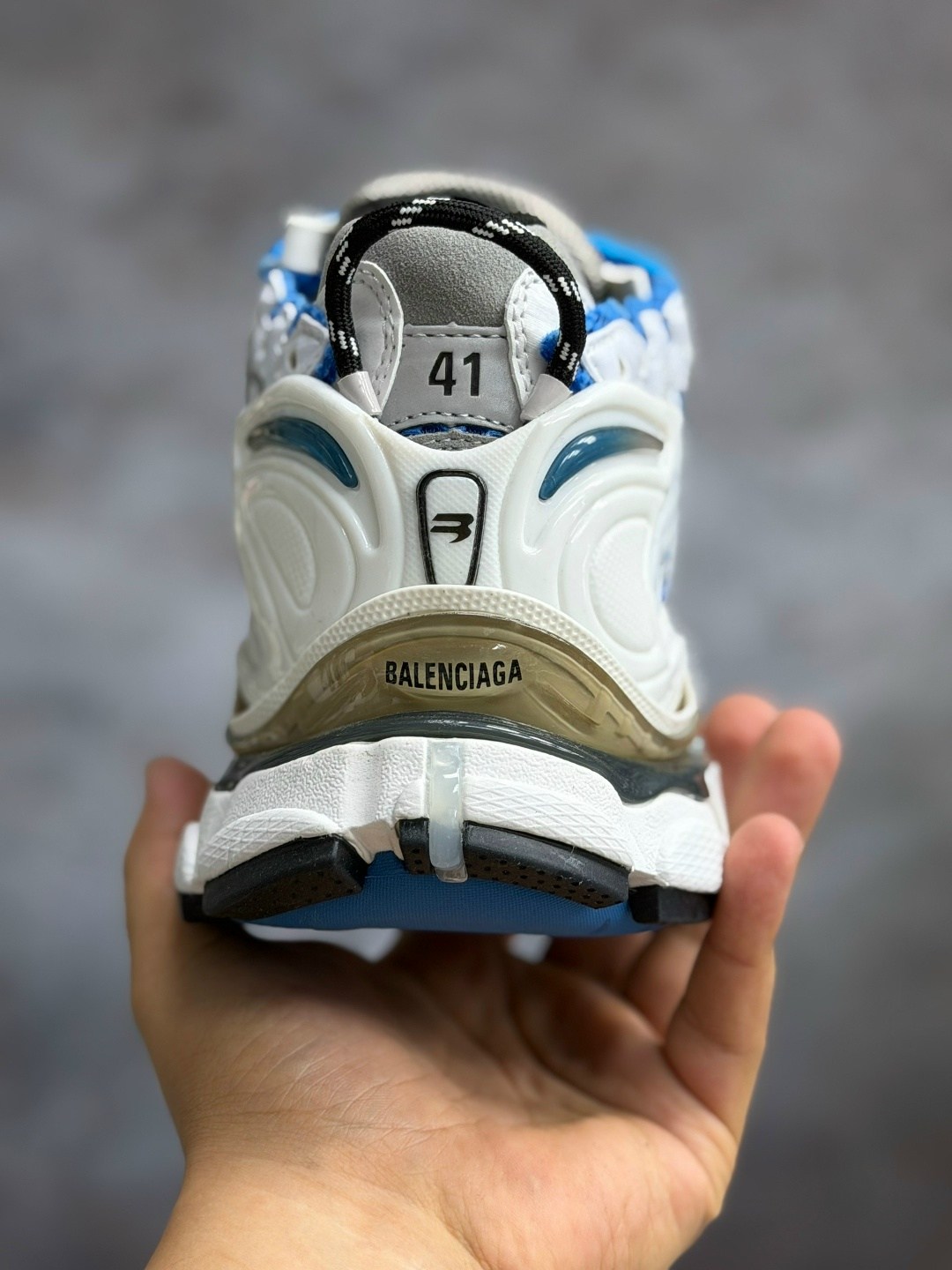 кроссовки balenciaga runner,кроссовки balenciaga,бело-синие кроссовки для бега balenciaga,кроссовки для упражнений balenciaga,беговые кроссовки balenciaga синий