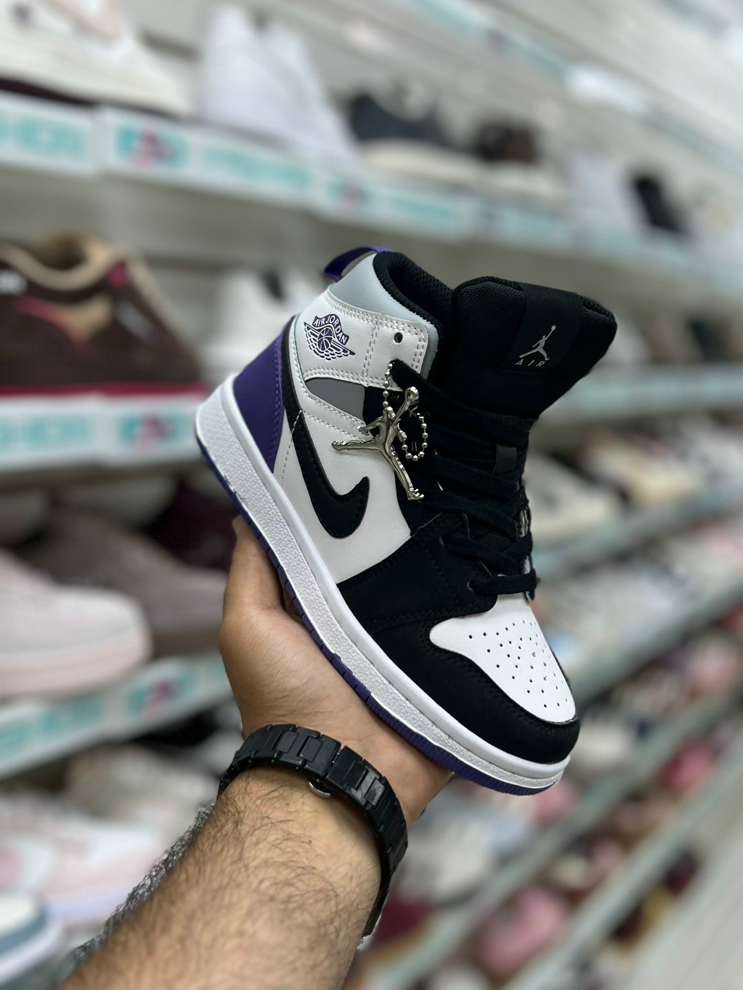 nike air jordan 1 mid se,air jordan 1 mid se purple,nike air jordan 1 mid,air jordan 1 mid se,air jordan 1 mid