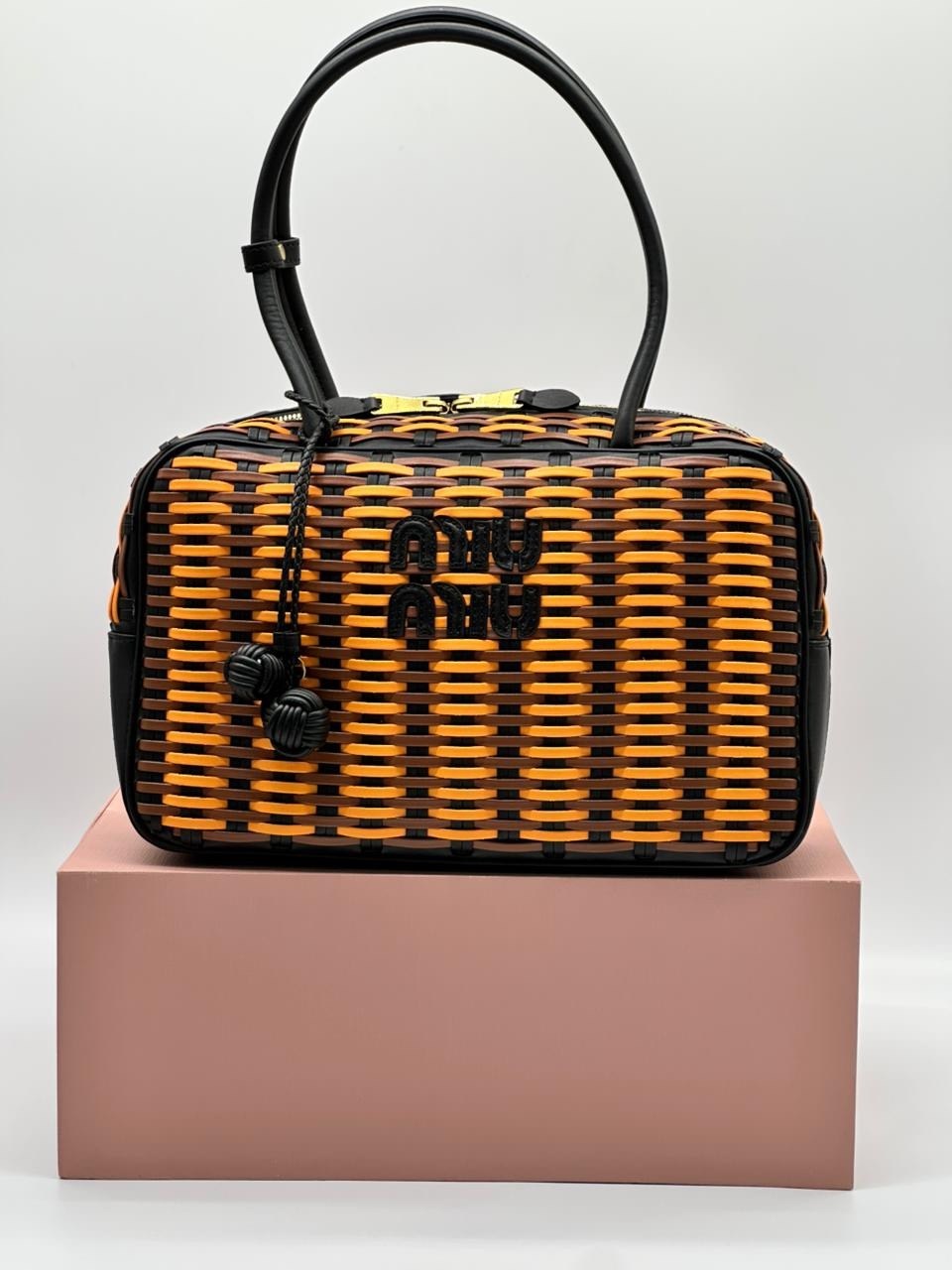сумка женская miu miu,сумка miu miu,сумка,дорожные сумки,плетеная сумка