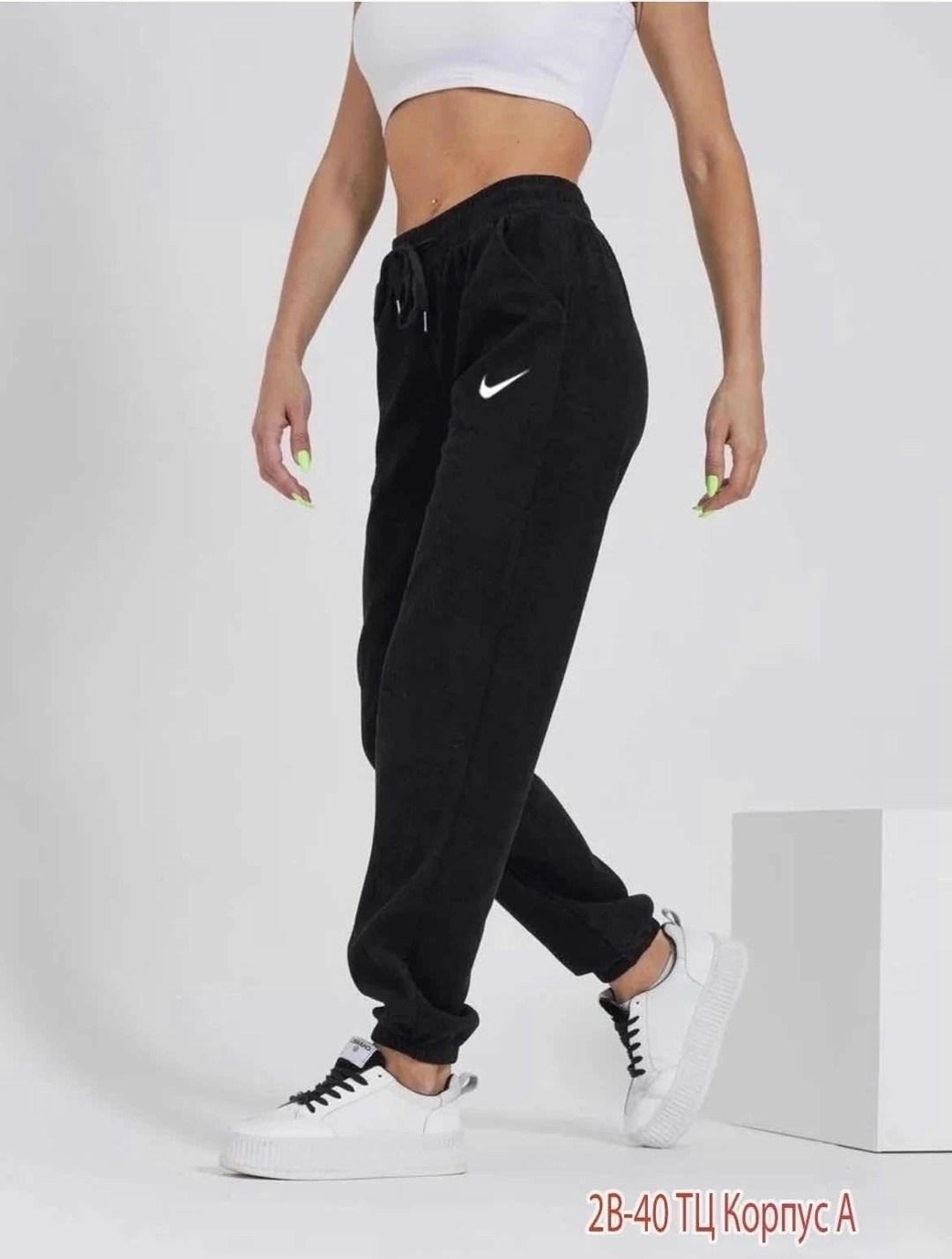 брюки джоггеры спортивные,спортивные брюки,брюки женские nike sportswear swoosh,спортивные женские брюки,женские брюки nike
